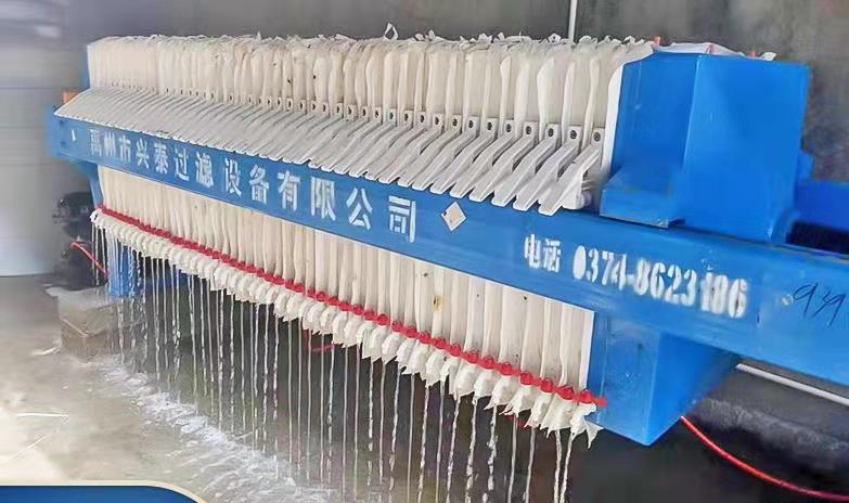 污泥壓濾機(jī)使用時需要注意什么？